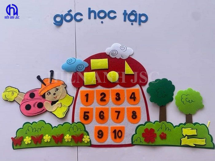cach-trang-tri-phong-hoc-mau-giao-5