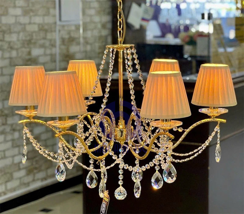 Đèn trang trí phong cách cổ điển - Lưu ý quan trọng 3 den-trang-tri-phong-cach-co-dien-luu-y-quan-trong-3