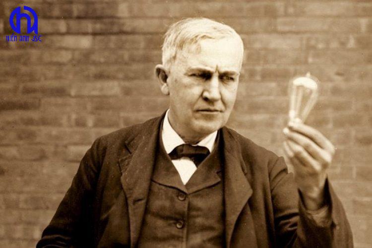Người phát minh ra bóng đèn là ai? Sự thật về Thomas Edison 2 Người phát minh ra bóng đèn là ai? Sự thật về Thomas Edison