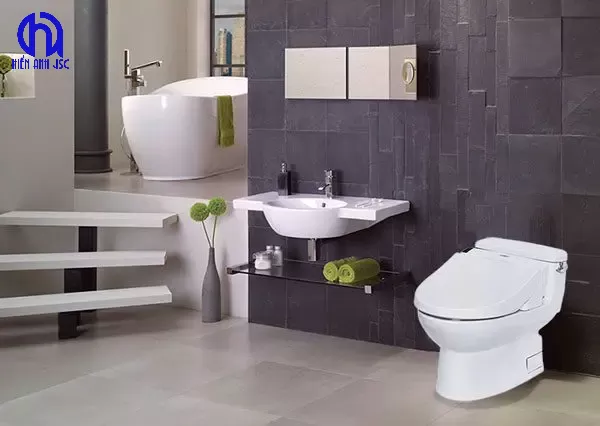 So sánh thiết bị vệ sinh INAX TOTO Caesar Viglacera loại nào phù hợp