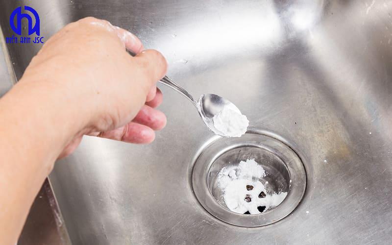 Cách thông ống thoát nước nhà tắm mọi loại tắc nghẽn 4 Cách thông ống thoát nước nhà tắm mọi loại tắc nghẽn