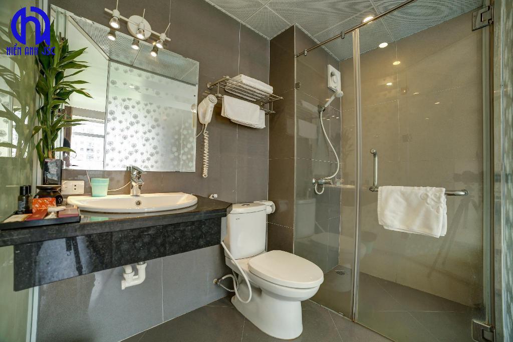 Hướng dẫn chọn thiết bị vệ sinh cho khách sạn homestay