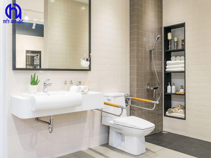 Hướng dẫn lựa chọn thiết bị vệ sinh cho người già