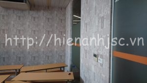 Thi cong giay dan tuong phong hoc (5)