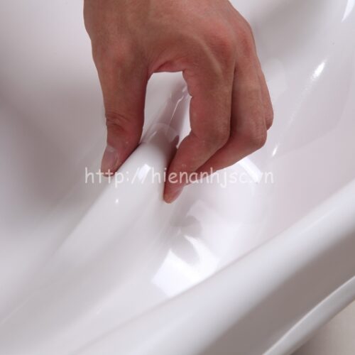 bt014-3-bon tam cho tre so sinh