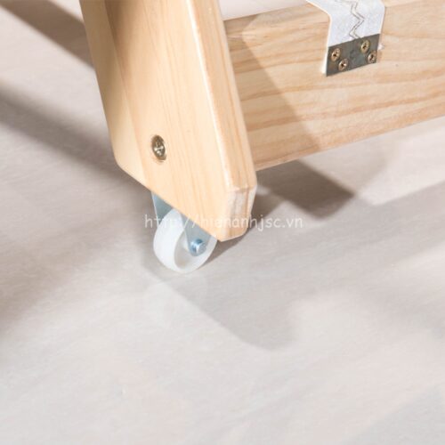 bt014-5-bon tam cho tre so sinh