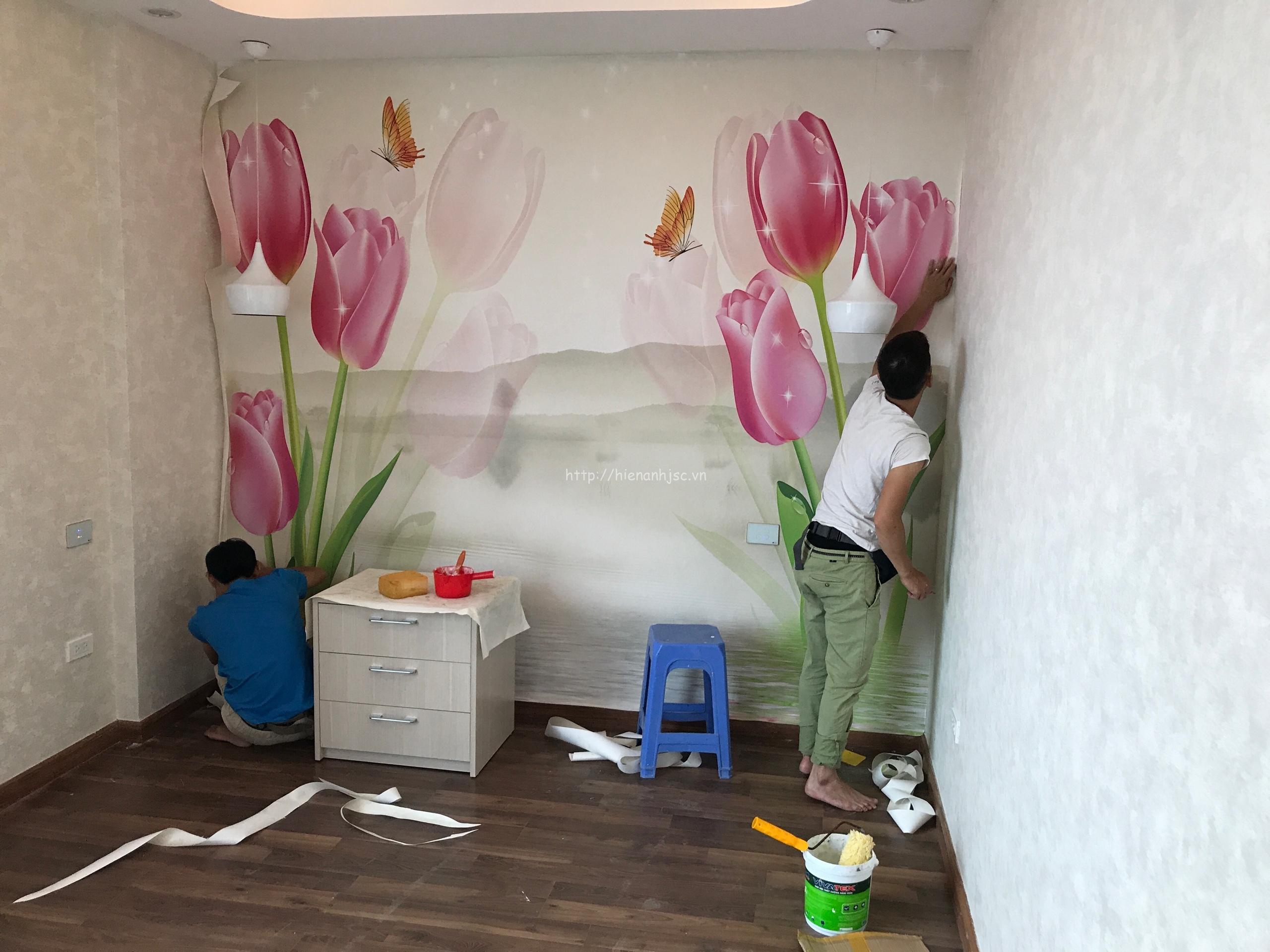 Thi công giấy và tranh dán tường tại Hà Nội