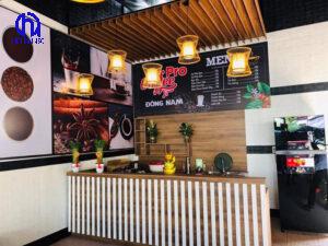 Tại sao đèn thả trang trí quầy bar là yếu tố không thể thiếu? 1 tai sao den tha trang tri quay bar la yeu to khong the thieu