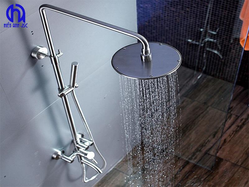 cong-nghe-tiet-kiem-nuoc-trong-sen-voi-hien-dai