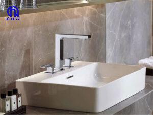 chau-su-co-hoa-tiet-ve-tay-che-tac-thu-cong-hay-lavabo-tron-5