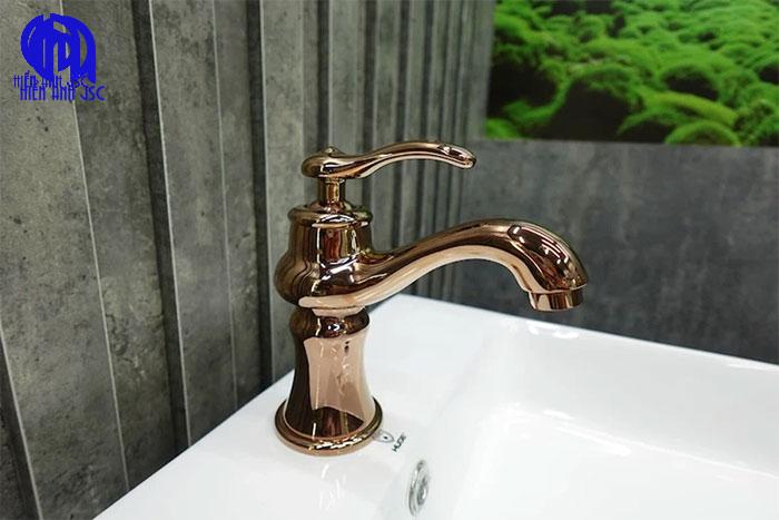 voi-nuoc-gia-co-voi-voi-nuoc-hien-dai-3